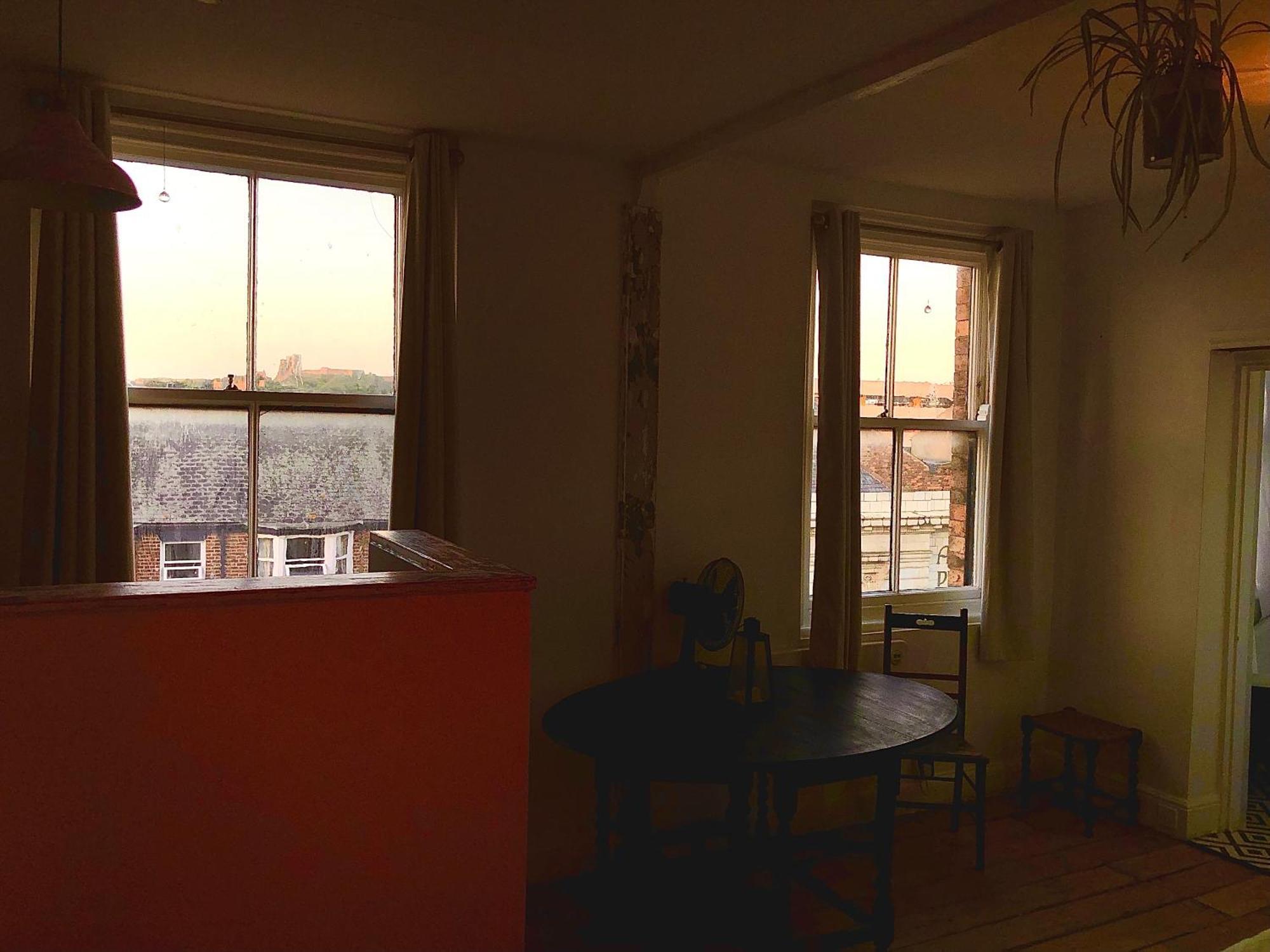 New! Castle View Studio Apartment 스카버러 외부 사진