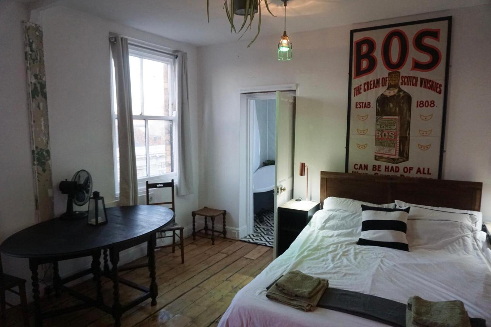 New! Castle View Studio Apartment 스카버러 외부 사진