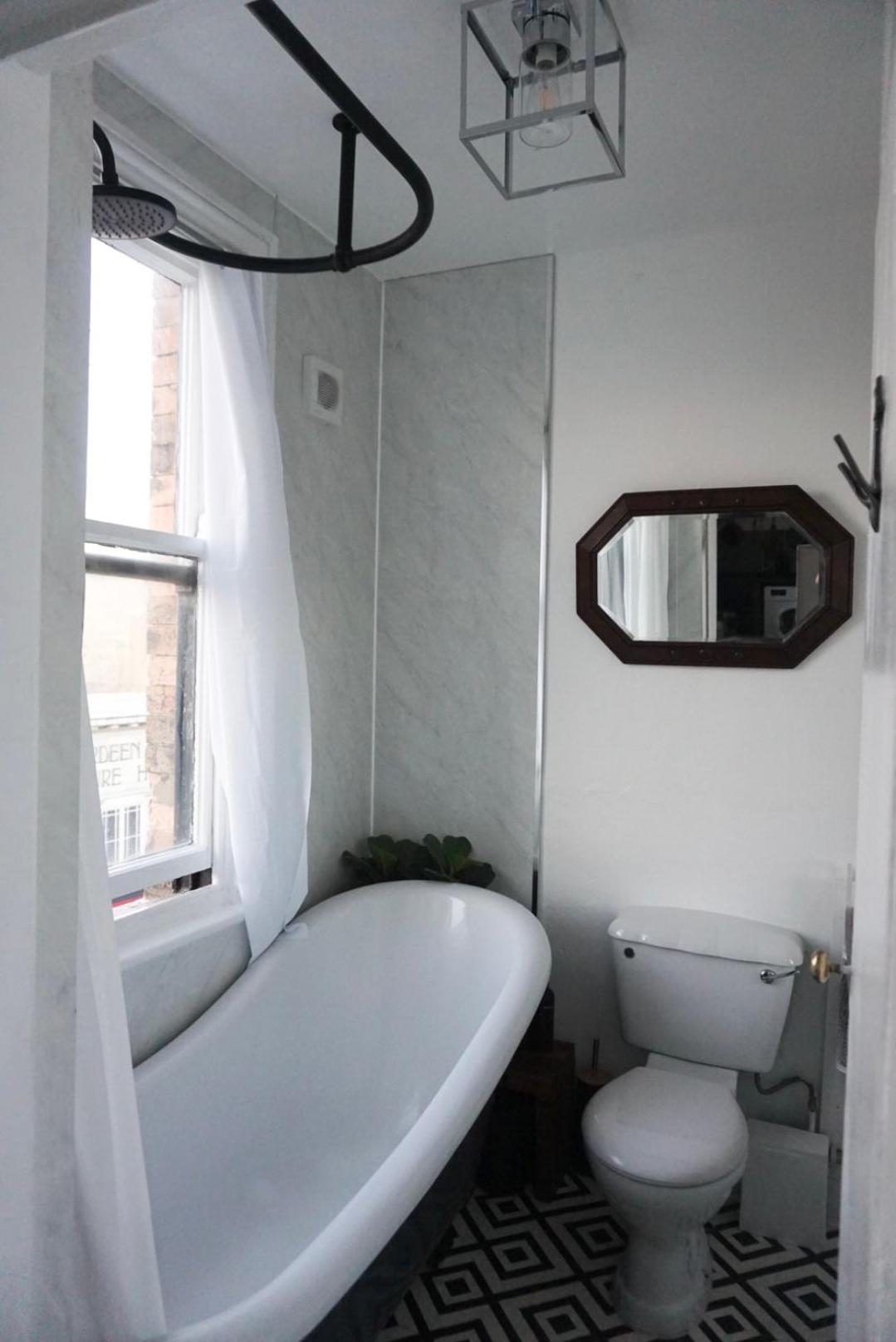 New! Castle View Studio Apartment 스카버러 외부 사진